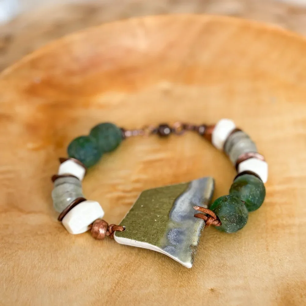 Boho Chunky Glass Bead Bracelet - Picture 5 of 9